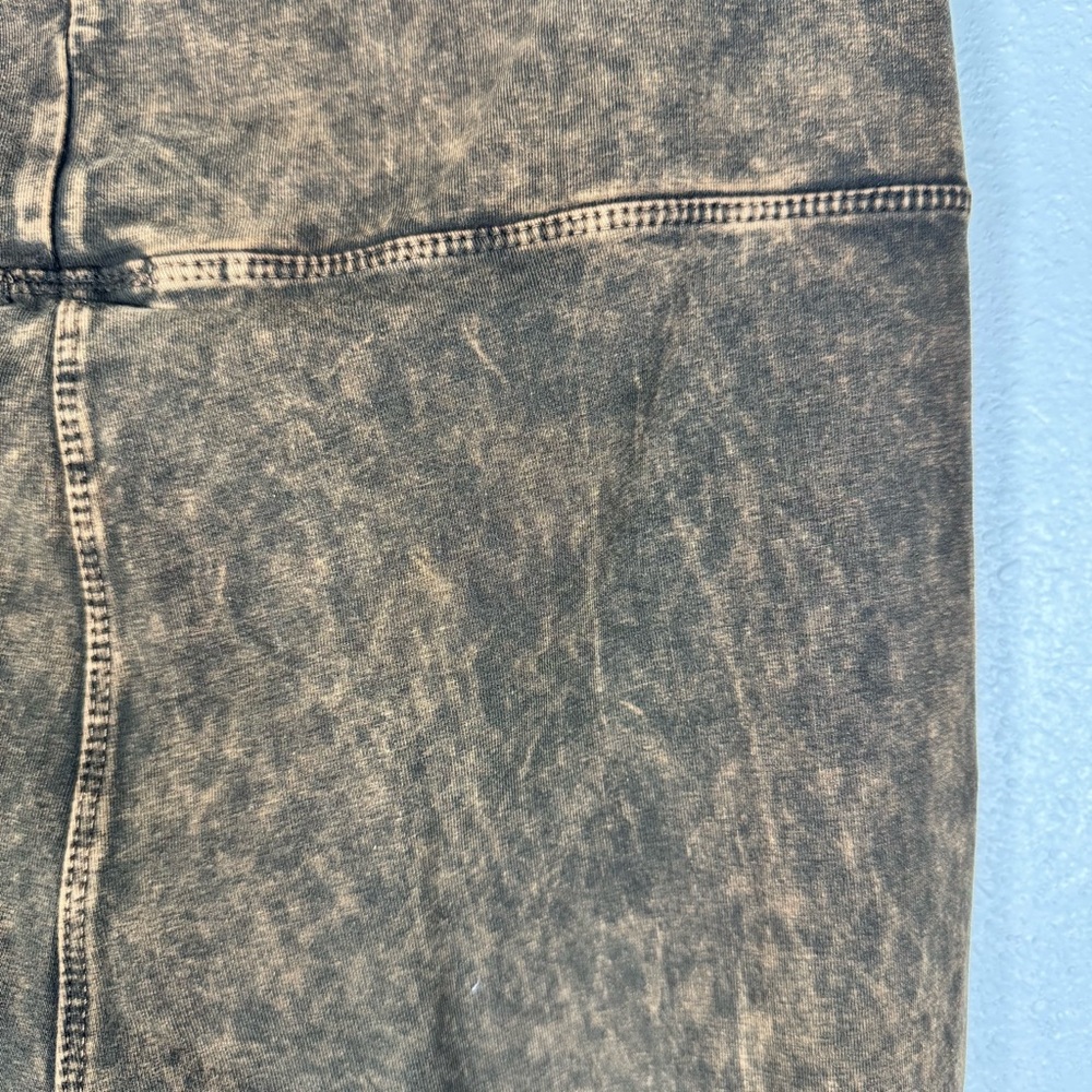 Women’s T Party mineral wash brown foldover waistband full legging pre shrunk XL - Picture 4 of 5
